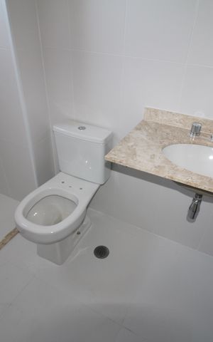 Apartamento à venda com 133m², 3 quartos e 2 vagasBanheiro da Suíte 1