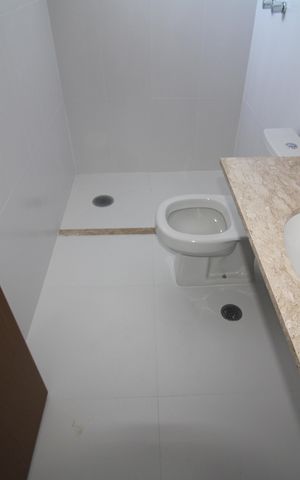 Apartamento à venda com 133m², 3 quartos e 2 vagasBanheiro da Suíte 2
