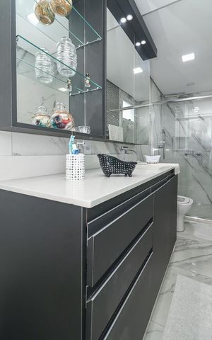 Apartamento à venda com 228m², 4 quartos e 4 vagasBanheiro da Suíte