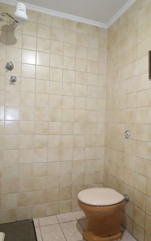 Casa à venda com 177m², 2 quartos e 1 vagaCasa 01 - Banheiro 2