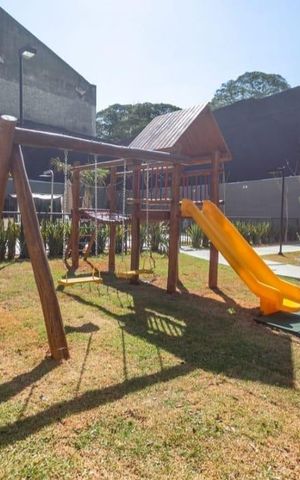 Apartamento para alugar com 27m², 1 quarto e sem vaga Apartamento para alugar com 27m², 1 quarto e sem vagaÁrea comum - Playground