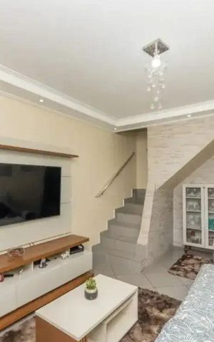 Casa para alugar com 300m², 3 quartos e 3 vagas Casa para alugar com 300m², 3 quartos e 3 vagasSala