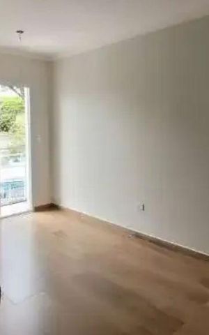 Casa à venda com 220m², 2 quartos e 2 vagas Casa à venda com 220m², 2 quartos e 2 vagasQuarto