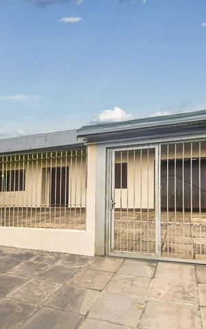 Casa à venda com 87m², 2 quartos e 1 vagaFachada