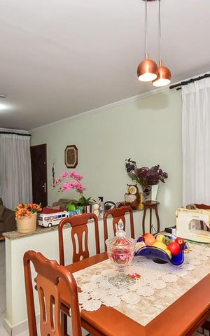 Casa à venda com 125m², 3 quartos e 2 vagasSala
