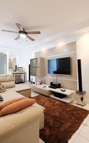 Casa à venda com 250m², 4 quartos e 4 vagasSala