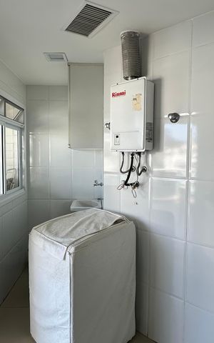 Apartamento à venda com 181m², 3 quartos e 2 vagasÁrea de Serviço