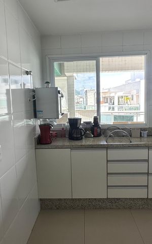 Apartamento à venda com 181m², 3 quartos e 2 vagasCozinha