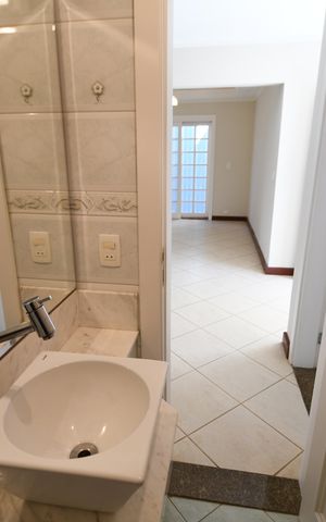 Casa à venda com 270m², 3 quartos e 3 vagasLavabo