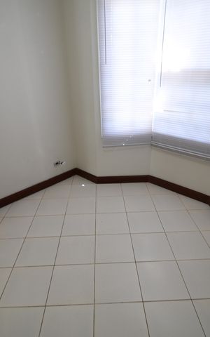 Casa à venda com 270m², 3 quartos e 3 vagasEscritório 1