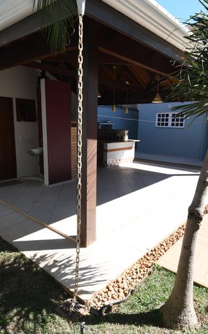 Casa à venda com 270m², 3 quartos e 3 vagasÁrea Externa