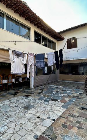 Casa à venda com 500m², 6 quartos e 3 vagas Casa à venda com 500m², 6 quartos e 3 vagasChurrasqueira