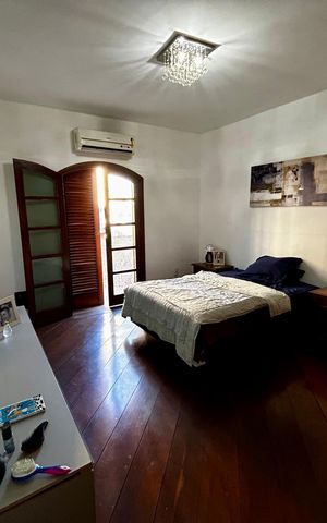 Casa à venda com 500m², 6 quartos e 3 vagas Casa à venda com 500m², 6 quartos e 3 vagasSuíte 1