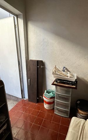 Casa à venda com 500m², 6 quartos e 3 vagas Casa à venda com 500m², 6 quartos e 3 vagasDispensa