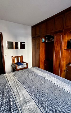 Casa à venda com 500m², 6 quartos e 3 vagas Casa à venda com 500m², 6 quartos e 3 vagasQuarto 1