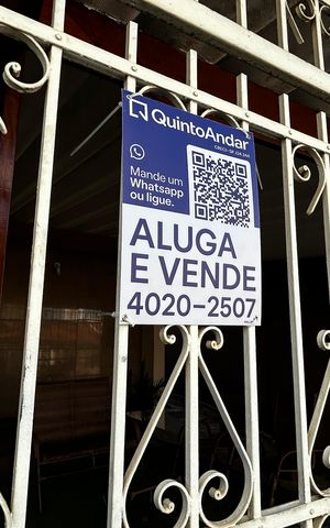 Casa à venda com 500m², 6 quartos e 3 vagas Casa à venda com 500m², 6 quartos e 3 vagasPlaca