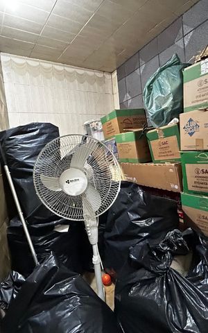 Casa à venda com 500m², 6 quartos e 3 vagas Casa à venda com 500m², 6 quartos e 3 vagasDispensa