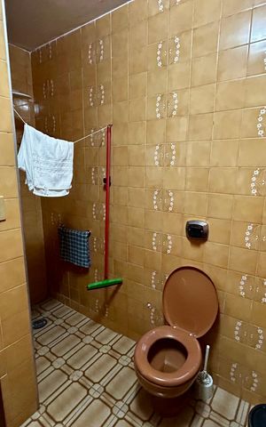 Casa à venda com 500m², 6 quartos e 3 vagas Casa à venda com 500m², 6 quartos e 3 vagasBanheiro da Suíte 2