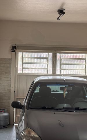 Casa à venda com 210m², 4 quartos e 1 vaga Casa à venda com 210m², 4 quartos e 1 vagaÁrea comum