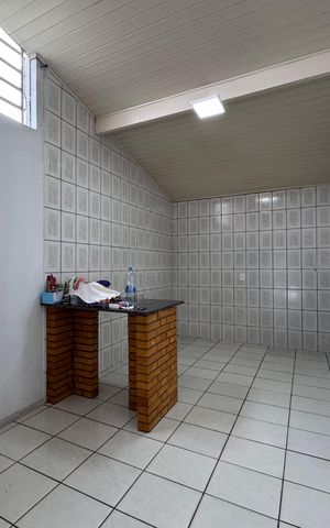 Casa à venda com 210m², 4 quartos e 1 vaga Casa à venda com 210m², 4 quartos e 1 vagaCozinha