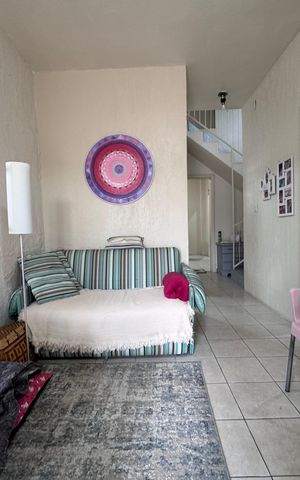Casa à venda com 210m², 4 quartos e 1 vaga Casa à venda com 210m², 4 quartos e 1 vagaCasa 2 - Sala