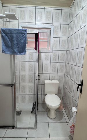 Casa à venda com 210m², 4 quartos e 1 vaga Casa à venda com 210m², 4 quartos e 1 vagaBanheiro