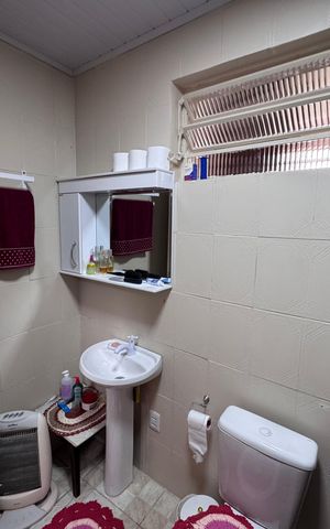 Casa à venda com 210m², 4 quartos e 1 vaga Casa à venda com 210m², 4 quartos e 1 vagaCasa 2 - Banheiro