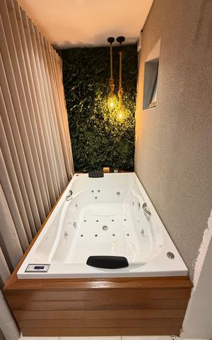 Apartamento para alugar com 110m², 2 quartos e 1 vagaBanheira Quarto 1