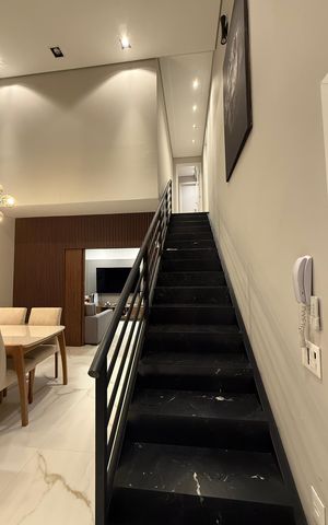 Apartamento para alugar com 110m², 2 quartos e 1 vagaEscada