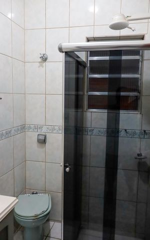 Casa à venda com 80m², 3 quartos e 1 vaga Casa à venda com 80m², 3 quartos e 1 vagaBanheiro 2