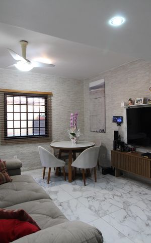 Casa à venda com 135m², 3 quartos e 1 vagaSala