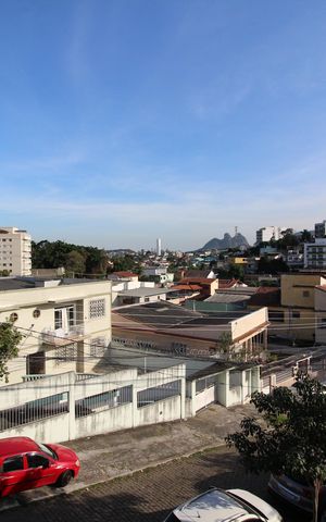 Casa à venda com 135m², 3 quartos e 1 vagaVista
