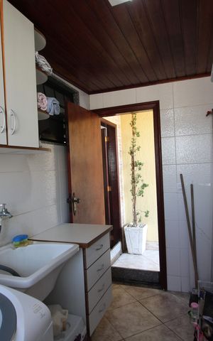 Casa à venda com 135m², 3 quartos e 1 vagaÁrea de Serviço