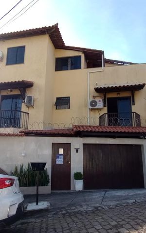 Casa à venda com 135m², 3 quartos e 1 vaga Casa à venda com 135m², 3 quartos e 1 vagaFachada