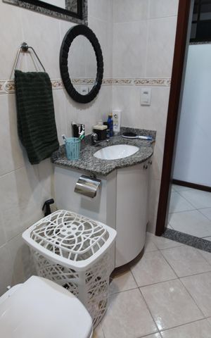 Casa à venda com 135m², 3 quartos e 1 vagaSuíte 1 - Banheiro