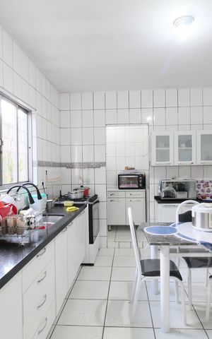 Casa à venda com 270m², 6 quartos e 3 vagasCozinha