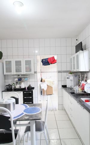 Casa à venda com 270m², 6 quartos e 3 vagasCozinha