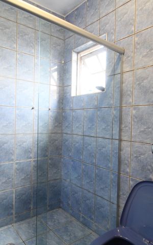 Casa à venda com 270m², 6 quartos e 3 vagasBanheiro 1