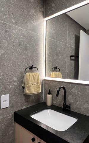 Studio à venda com 28m², 1 quarto e sem vaga Studio à venda com 28m², 1 quarto e sem vagaBanheiro