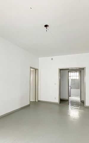 Casa para alugar com 74m², 2 quartos e sem vagaSala
