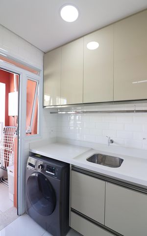 Apartamento à venda com 78m², 2 quartos e 2 vagasCozinha e Área de Serviço
