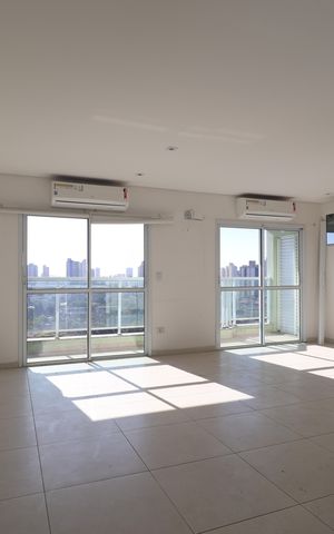 Apartamento à venda com 107m², 2 quartos e 3 vagasSala