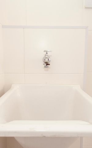 Apartamento à venda com 28m², 1 quarto e sem vagaÁrea de Serviço