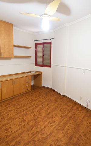 Apartamento à venda com 150m², 3 quartos e 2 vagasQuarto 2