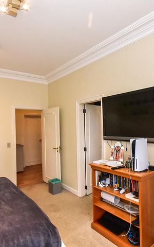 Casa à venda com 715m², 5 quartos e 3 vagasSuíte 3
