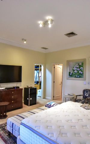 Casa à venda com 715m², 5 quartos e 3 vagasSuíte 2