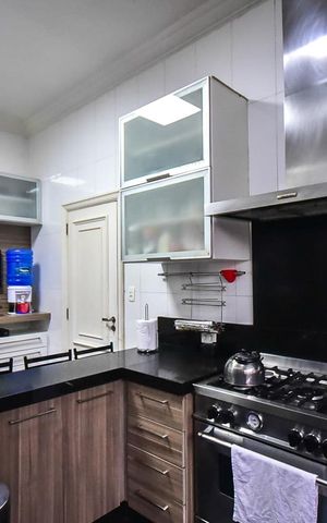 Casa à venda com 715m², 5 quartos e 3 vagasCozinha