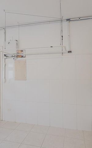 Casa à venda com 700m², 5 quartos e 6 vagasÁrea de Serviço