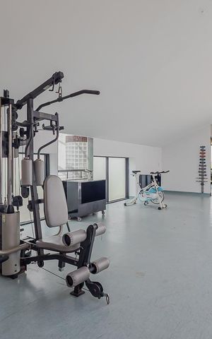 Casa à venda com 700m², 5 quartos e 6 vagasÁrea comum - Academia