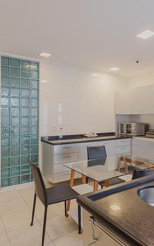 Casa à venda com 700m², 5 quartos e 6 vagasCozinha
